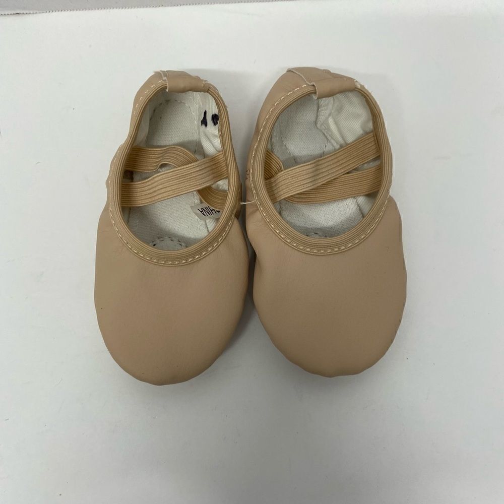 Toddler girls pink ballet slippers